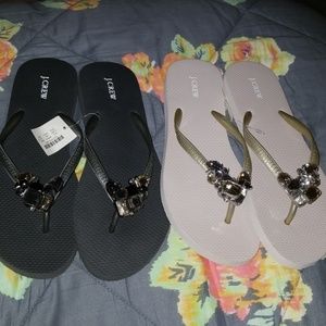 2 pairs of J Crew flip flops